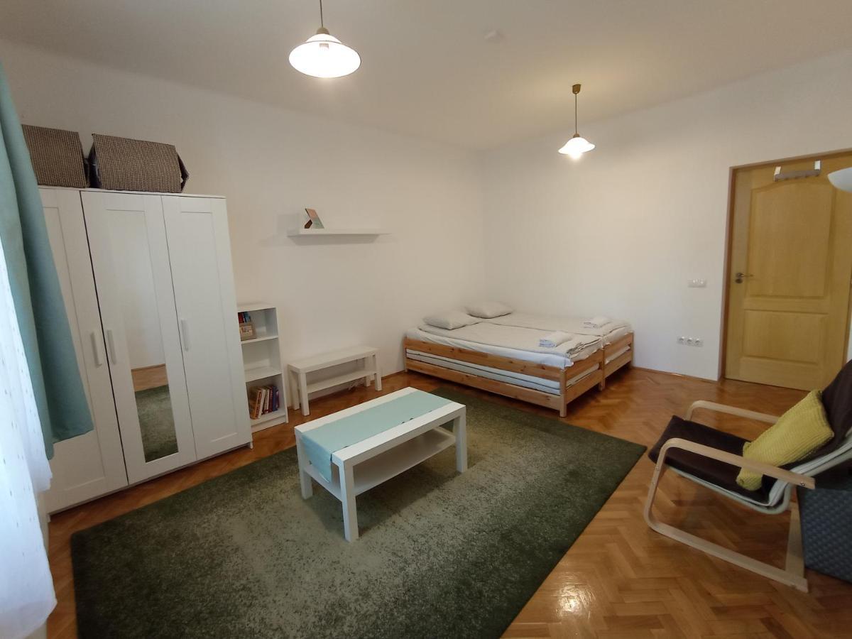 Gizella Apartman Erlau Exterior foto